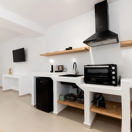 Ryous St John Apartmanhotel Agios Ioannis Diakoftis
