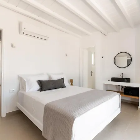 Apartmanhotel Ryous St John 3*