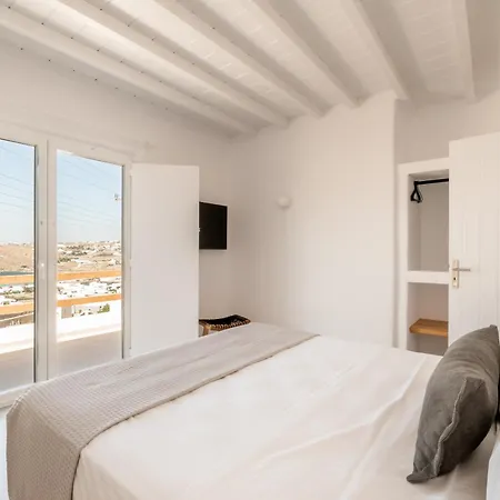 Ryous St John Aparthotel 3*