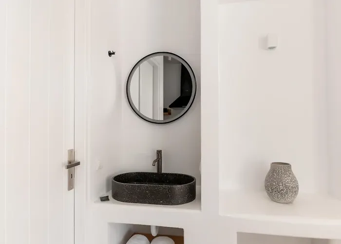 Ryous St John Apart Otel